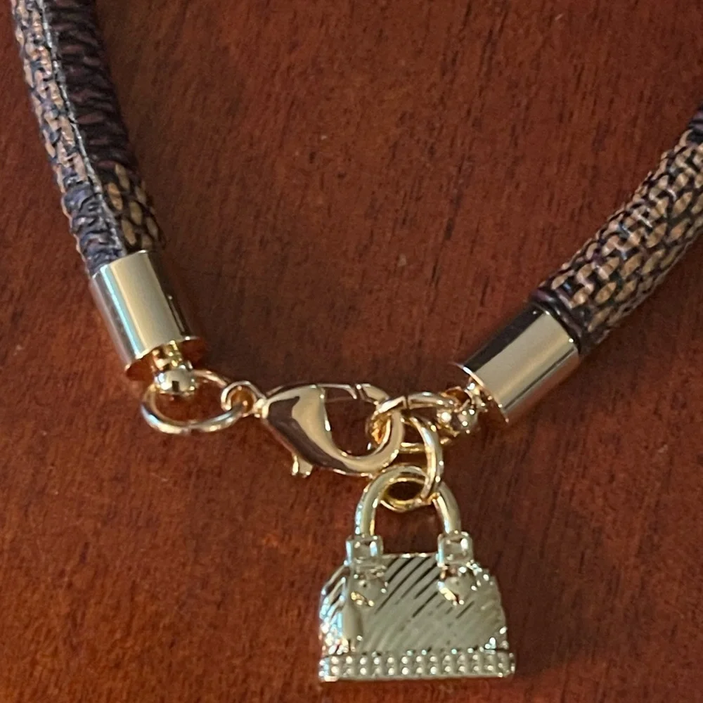 Designer Inspired Brown Checkered Gold Plated Bag Purse Charm Clasp Bracelet - Picture 6 of 10